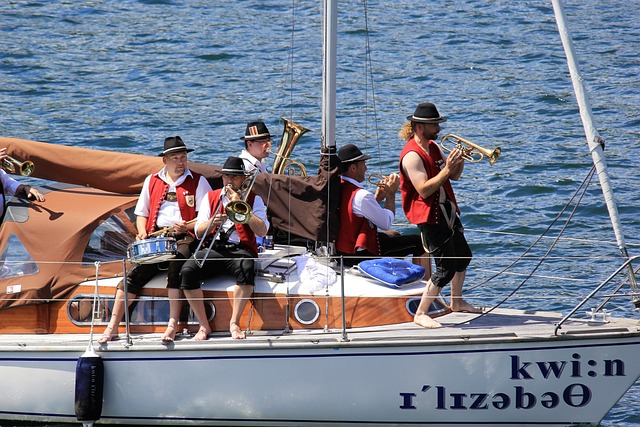 他仍然拥有 他仍然拥有